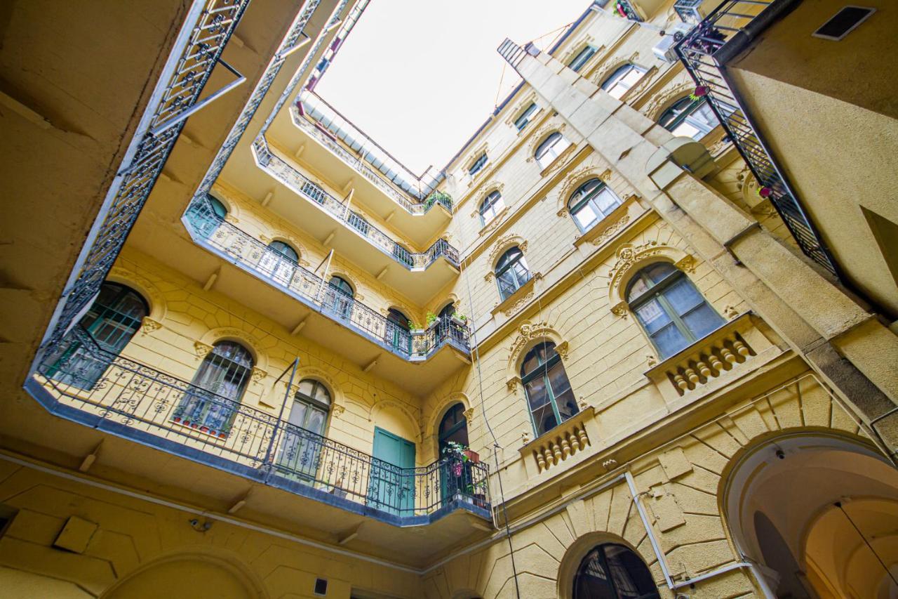Urania Apartment 布达佩斯 外观 照片